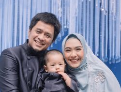 Ternyata Ini Penyebab Oki Setiana Dewi dan Suami Absen di Acara Siraman Ricis