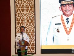 Gubernur Ansar Serahkan SK UPZ Untuk Optimalisasi ZIS di Lingkungan Pegawai