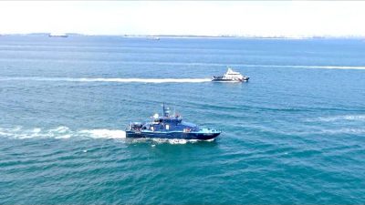 Optimalisasi Pengawasan Laut Selat Singapura, DJBC dan SPCG Laksanakan Rendezvous at Sea Yang Kedua. (hms)