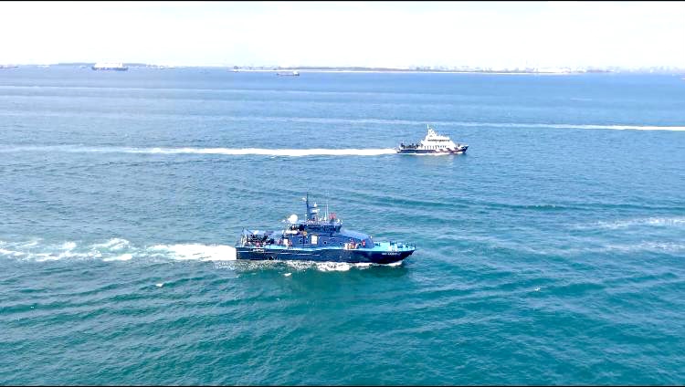 Optimalisasi Pengawasan Laut Selat Singapura, DJBC dan SPCG Laksanakan Rendezvous at Sea Yang Kedua. (hms)