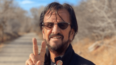 Ringo Starr Segera Terbitkan Buku The Beatles. (net)