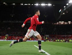5 Rekor Dunia yang Dipecahkan Cristiano Ronaldo, Nomor 1 Top Skor Sepanjang Masa : Okezone Bola