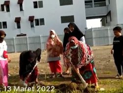 Anies Bawa Tanah dari Kampung Akuarium Jakarta ke IKN, Ternyata Dicangkul oleh Ibu-Ibu : Okezone Nasional