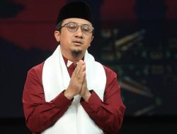 Gelar Sholat Gaib, Ustadz Yusuf Mansur Doakan 8 Pekerja Telekomunikasi yang Ditembak KKB : Okezone Nasional
