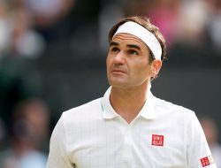 Masih Dibekap Cedera, Roger Federer Diprediksi Absen di Wimbledon 2022 : Okezone Sports
