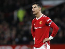 Penyebab Cristiano Ronaldo Absen saat Manchester United Dibantai Manchester City 4-1 : Okezone Bola