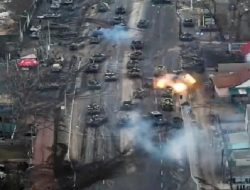 Putin Miliki Waktu 10 Hari Menangkan Perang, Ukraina Klaim Bunuh 13.500 Tentara Rusia dan Hancurkan Peralatan Militer : Okezone News