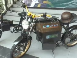 Inovatif! Dosen dan Mahasiswa Ubaya Rancang Sepeda dan Motor Listrik : Okezone Edukasi
