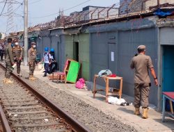 Jelang Ramadan, Puluhan Kafe Remang-Remang di Penjaringan Dibongkar : Okezone Megapolitan