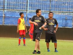 Resmi! Arema FC Perpanjang Kontrak Eduardo Almeida hingga 2024 : Okezone Bola