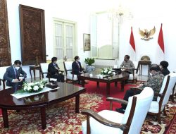 President Jokowi Receives Courtesy Call from Vietnamese Foreign Minister