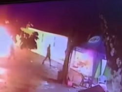 Detik-detik Tempat Hiburan Malam di Deli Serdang Dibakar OTK, Aksi Pelaku Terekam CCTV