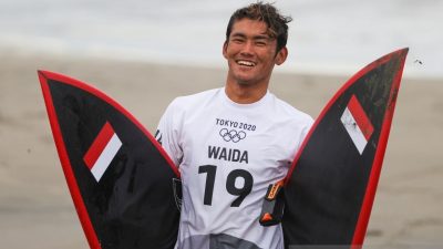 Mantap, Atlet Indonesia Rio Waida Pimpin Klasemen Liga Selancar Dunia