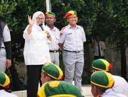 Makan di Kantin Sekolah, Marlin Dengar Curhat Pelajar