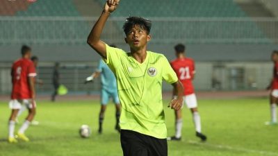 Aksi Sportivitas Arkhan Kaka dengan Pemain Uni Emirat Arab Bikin Salut Warganet