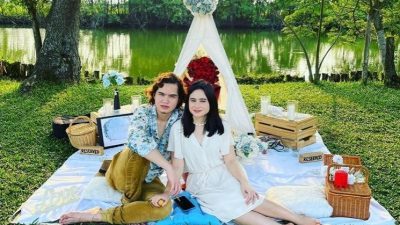 10 Potret Anniversary Pacaran Dul Jaelani dan Tissa Biani, Piknik Romantis!