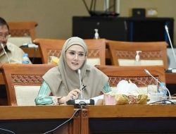 Mulan Jameela Perkenalkan Sosok Tampan Ini, Netizen: Takut Khilaf