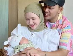 7 Potret Anak Fikoh LIDA dan Fomalhaut Zamel, Wajah Bayinya Dipuji Banyak Orang