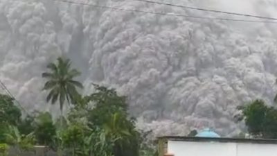 Waspada! Lahar Dingin Berpotensi Terjadi Gunung Semeru dan Merapi