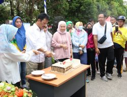 Utamakan Pelayanan ke Masyarakat –