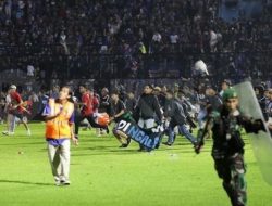 Orang Tuanya Meninggal di Stadion Kanjuruhan, Yatim Piatu M Alfiansyah akan Disekolahkan Sampai Jadi Polisi