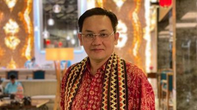 Farhat Abbas ke Lesti Kejora: Dapat Suami Ganteng Tahu Diri Lah!