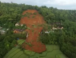 Tiga Rumah Warga Cibeber Cianjur Tertimbun Longsor, 4 KK Ngungsi