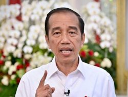 Jokowi Pastikan Tak Ada Sanksi dari FIFA