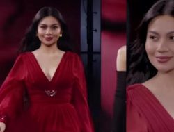 Nyaris Rp100 Juta, Harga Dress Merah Ariel Tatum di Paris Fashion Week Bisa Buat Beli 3 Motor Baru