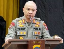 Pernah Bongkar Konsorsium 303, Teddy Minahasa Kini Ambil Alih Jabatan Kapolda Jatim Nico Afinta