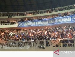 Ribuan Suporter PSIS Semarang Nyanyikan Chant Salam Satu Jiwa untuk Beri Dukungan Moril ke Aremania