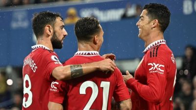Cristiano Ronaldo Bawa Manchester United Kalahkan Everton
