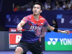 French Open 2022: Cedera Engkel Kanan, Jonatan Christie Menyerah Lawan Kodai Naraoka di Perempatfinal