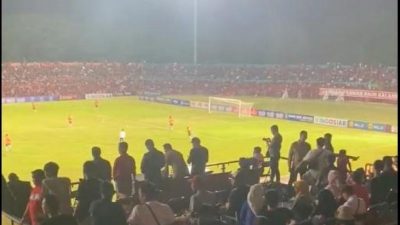 Berbeda dari Stadion Kanjuruhan, Laga Persijap vs Persela Lamongan Diiringi Sholawat para Suporter