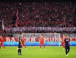 Mengenang Tragedi Kanjuruhan, Fans Bayern Munchen: Lebih dari 100 Orang Dibunuh Polisi