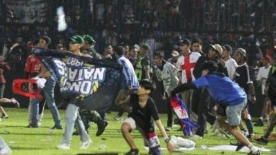 Tragis! Ratusan Orang Tewas Akibat Tragedis Kerusuhan saat Laga Arema FC vs Persebaya Surabaya