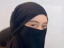 10 Potret Lesti Kejora Umrah Perlihatkan Dirinya Mulai Bisa Tersenyum, Pengacara Billar Justru Beri Sentilan