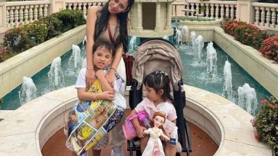 8 Potret Rachel Vennya Momong Anak, Tetap Modis Meski Repot