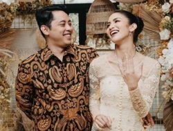 9 Potret Pertunangan Aulia Sarah ‘Badarawuhi’, Pamer Cincin Romantis Abis