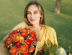 Luna Maya Senyum-senyum Ngomongin Ariel NOAH, Netizen: Kayak Belum Move On