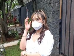 Ayu Dewi Jalankan Bisnis Baru Tanpa Regi Datau, Ternyata Ini Alasannya