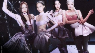 Viral Cowok Pakai Sarung saat Nonton Konser BLACKPINK di Korea: Berasa Lagi Ronda Ya Bang!