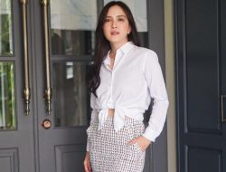 Shandy Aulia Asyik Joget-Joget Cantik, Body Rampingnya Disorot: Lemakku Minder Lihat Perut Tipis Macam Ini!