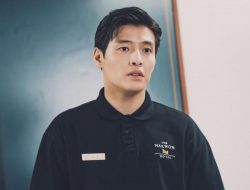 8 Potret Kang Ha Neul di Curtain Call, Perankan Aktor Teater yang Tampan dan Optimis