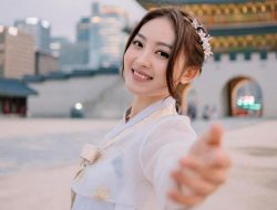 7 Potret Natasha Wilona Liburan di Korea, Tampil Cantik dengan Hanbok