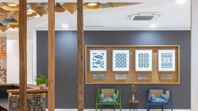 Bukan Hanya Kain, Batik Juga Bisa Diterapkan dalam Desain Interior Kantor