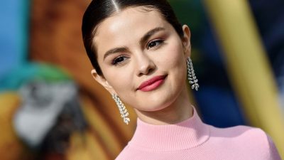 Rilis Film Dokumenter Terbaru, Selena Gomez Bagikan Kisah tentang Kesehatan Mental