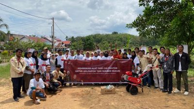 Kelompok Tani di Jambi Dapat Alat dan Bibit dari Orang Muda Ganjar