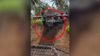 Mengerikan! Detik-detik Rumah Roboh Akibat Tanah Longsor di Bali