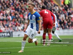 Hattrick Trossard Bantu Brighton Imbangi Liverpool